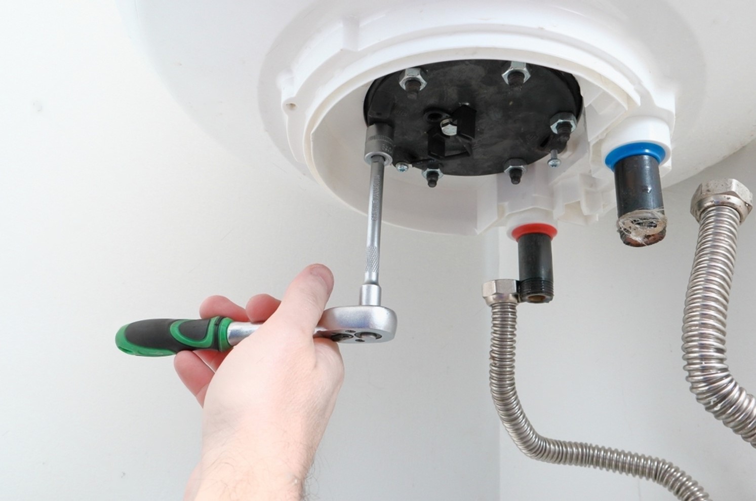 Ремонт бойлера АЭГ